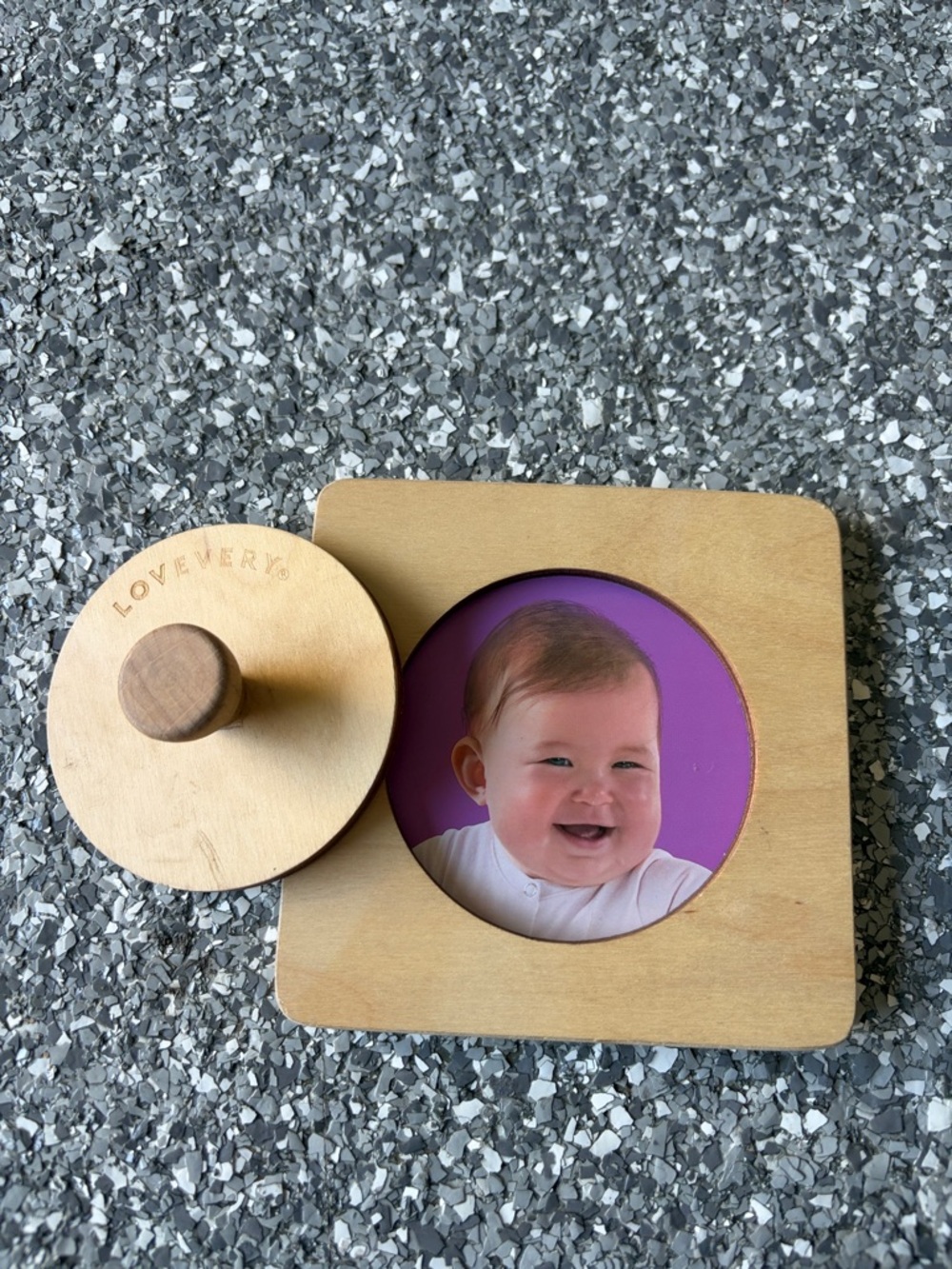 Lovevery baby’s first puzzle Wooden Peek-a-Boo Puzzle - Purple
